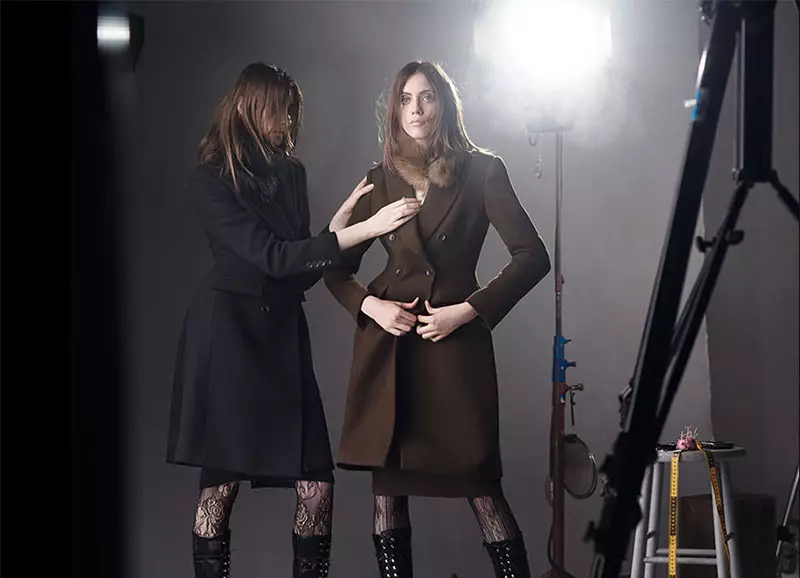 Gulani Carine Roitfeld x Uniqlo Fall / Zima 2016 Zovala