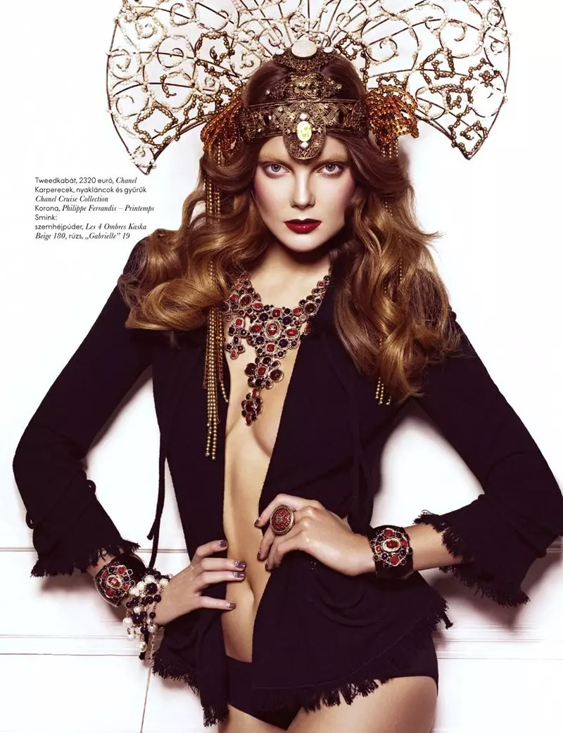 Eniko Mihalik eftir Sylvie Malfray | Elle Ungverjaland mars 2010