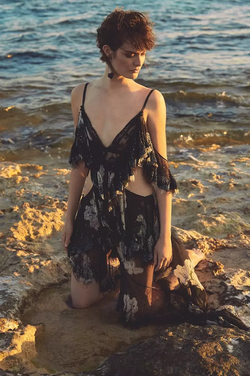 Sam Rollinson modellerer pene sommerkjoler til S Moda