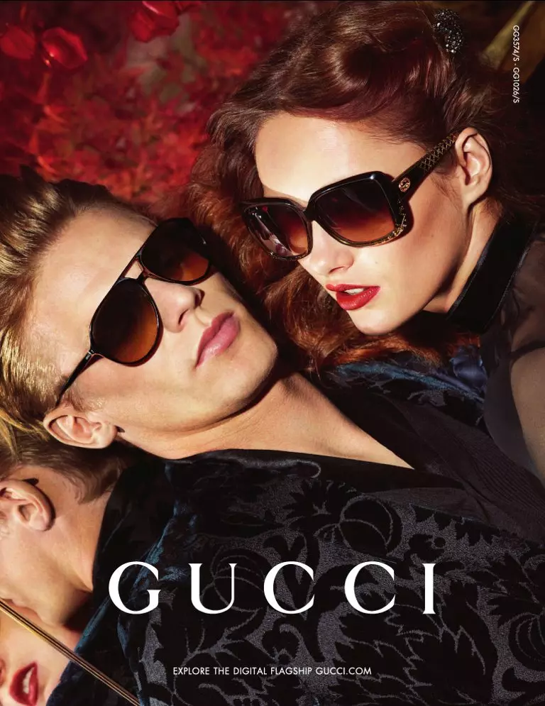 Karmen Pedaru le Nadja Bender ba Luxuriate Letšolong la Gucci's Fall 2012 ka Mert & Marcus