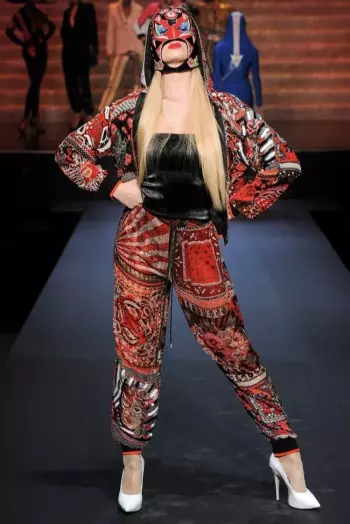 Jean Paul Gaultier Spring 2015: In ôfskied fan Ready-to-Wear