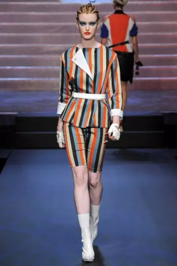 UJean Paul Gaultier Spring 2015: Ukuvalelisa kwi-Ready-to-Wear