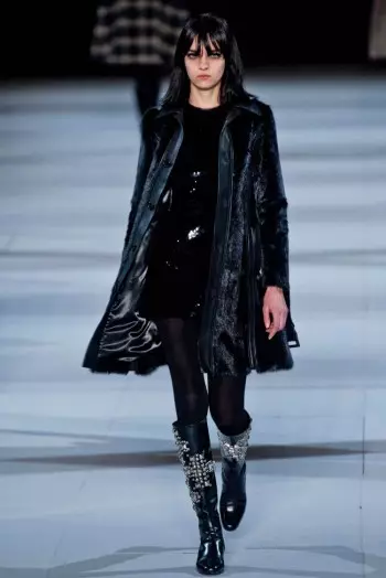 Saint Laurent Fall/Winter 2014 | Wiki ya Mitindo ya Paris