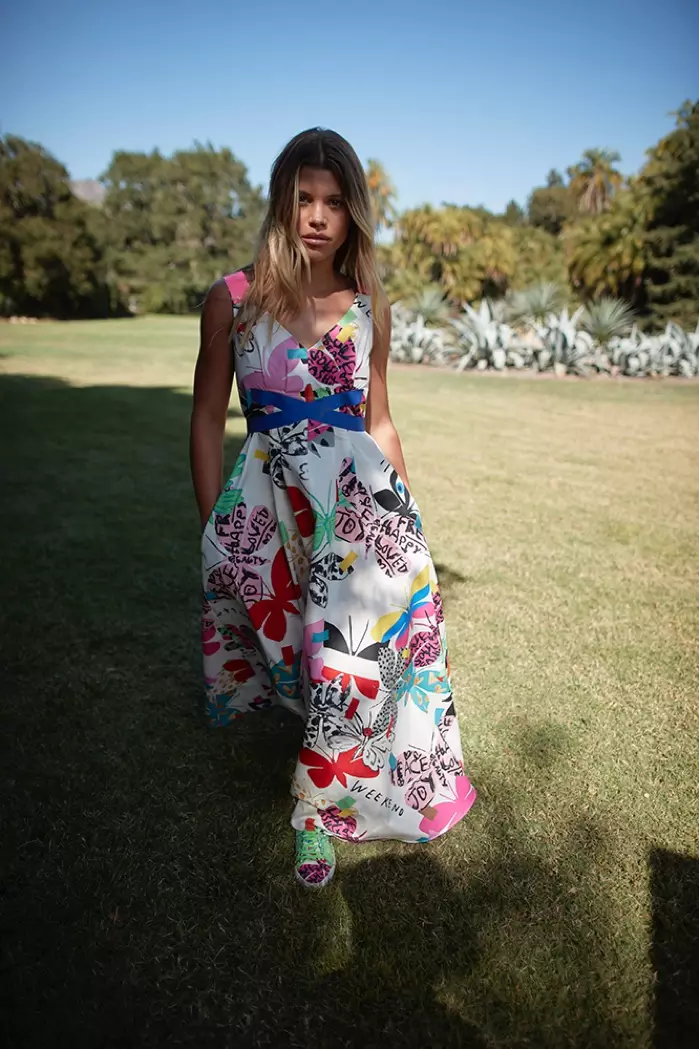 Sofia Richie pozuoja Weekend Max Mara Flutterflies kolekcijai. Nuotrauka: Dewey Nicks