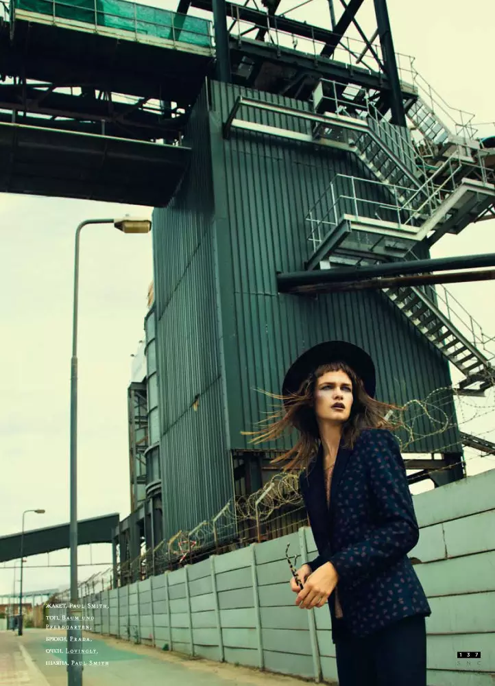 Nikolay Biryukov Lenses Industrial Style para sa SnC Magazine Oktubre 2012