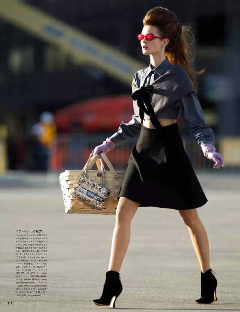 Jac Jagaciak wolemba Hans Feurer wa Vogue Japan Epulo 2012