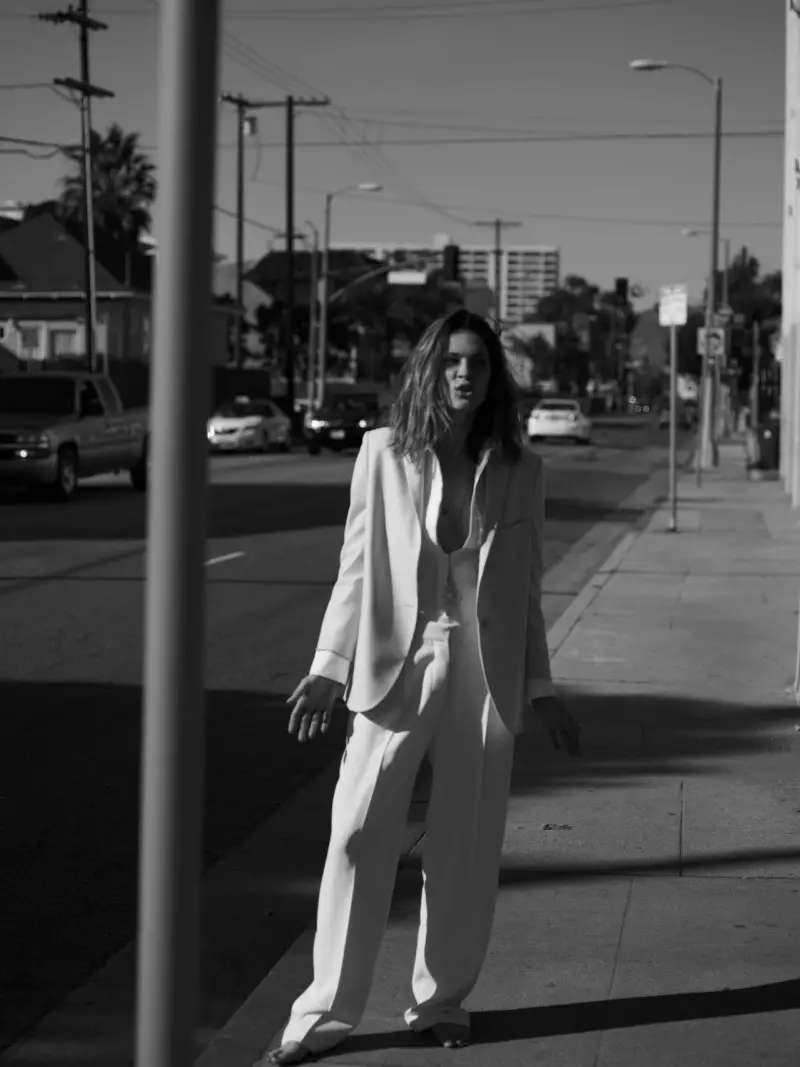 Erin Wasson poserer for Annemarieke van Drimmelen i Rika Magazine