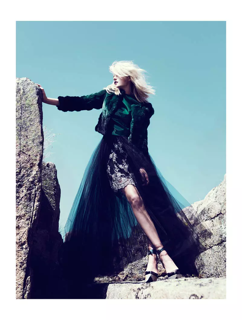 Linnea Regander Embress the Outdoors for Elle Serbia by Fredrik Wannerstedt