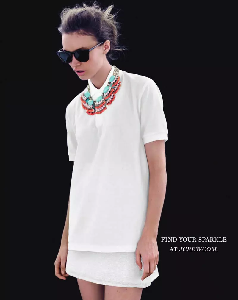 Mona Johannesson Wọ Awọn ohun-ọṣọ Awọ fun J. Crew's April Style Guide