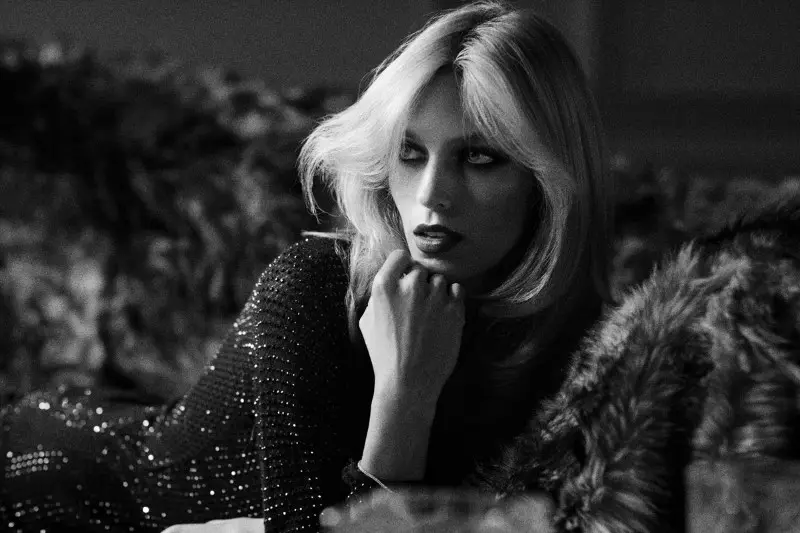 Anja Rubik ku Ezra Petronio pikeun Self Service F/W 2011