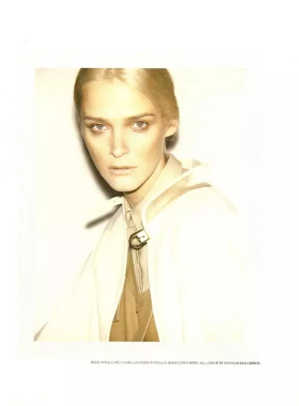 Carmen Kass d'Ezra Petronio per a Self Service Spring 2010