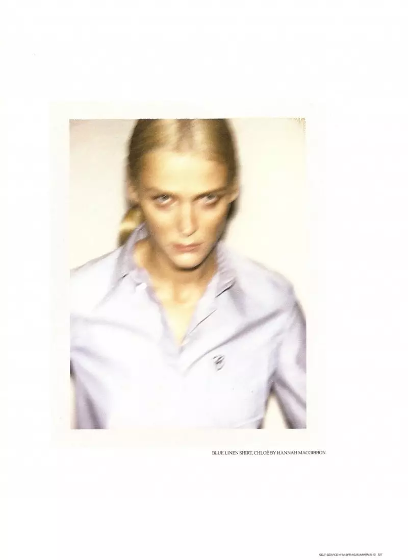 Carmen Kass Ezra Petronio za Self Service spomladi 2010