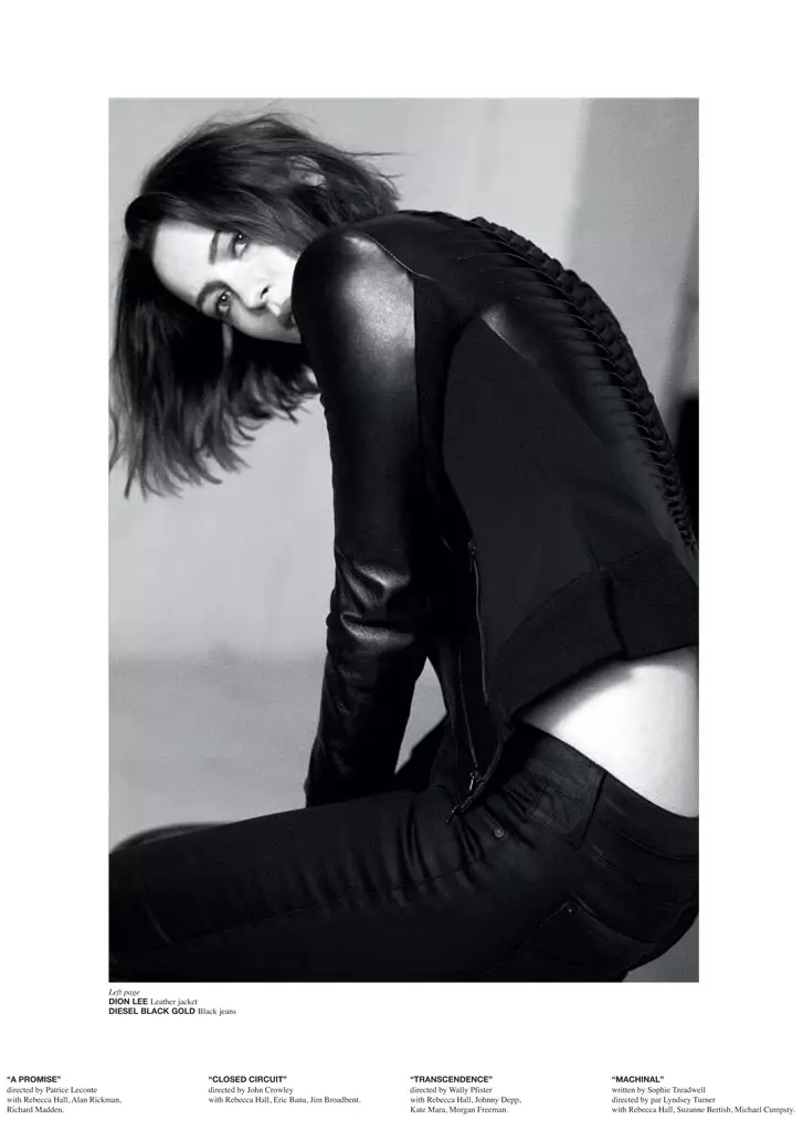 Rebecca Hall 在 CRASH 雜誌上為 Blossom Berkofsky 擺姿勢