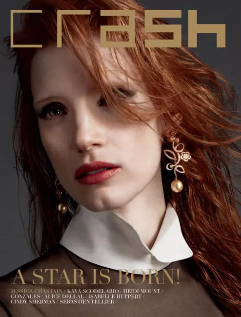 Jessica Chastain impresiona pola portada da revista Crash de Blossom Berkofsky