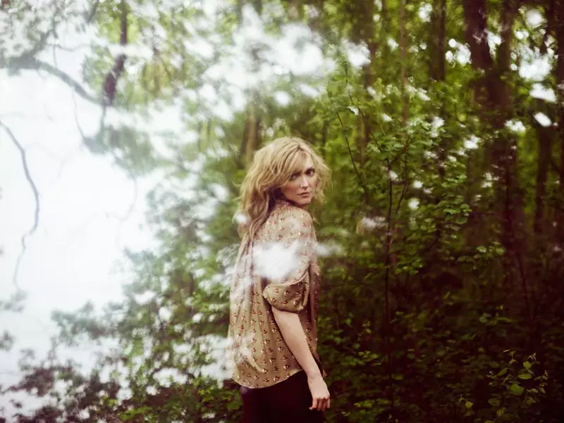 Η καμπάνια της Sophie Dahl Enters the Wilderness for F/W 2012 της Aubin & Wills από την Annemarieke van Drimmelen