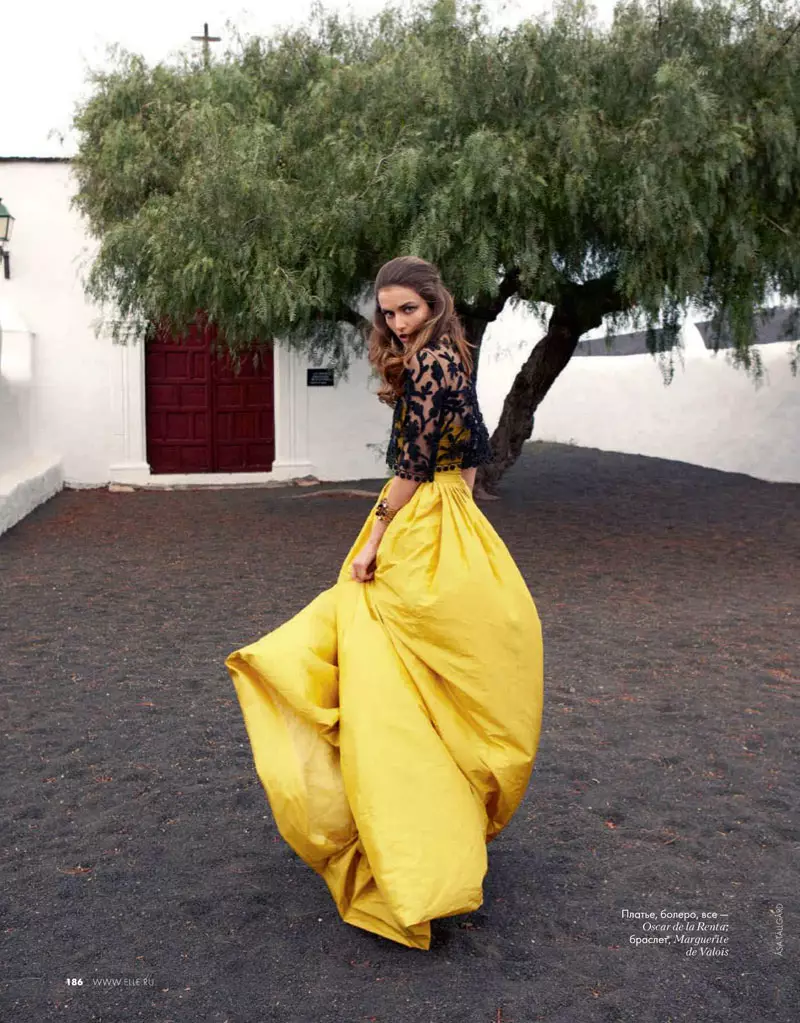 Andreea Diaconu dia modely amin'ny fomba Espaniola amin'ny Asa Tallgard's Elle Russia Shoot