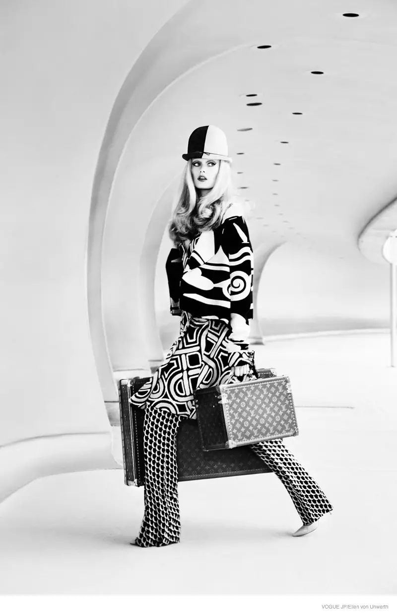 Airport-style-ellen-von-unwerth03