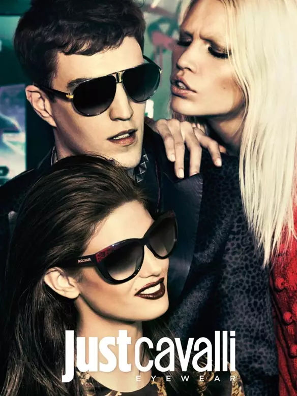 Kendra Amacumu, Hailey Clauson & Aline Weber Urutare rwo Kwamamaza Cavalli Yaguye 2012 gusa na Giampaolo Sgura