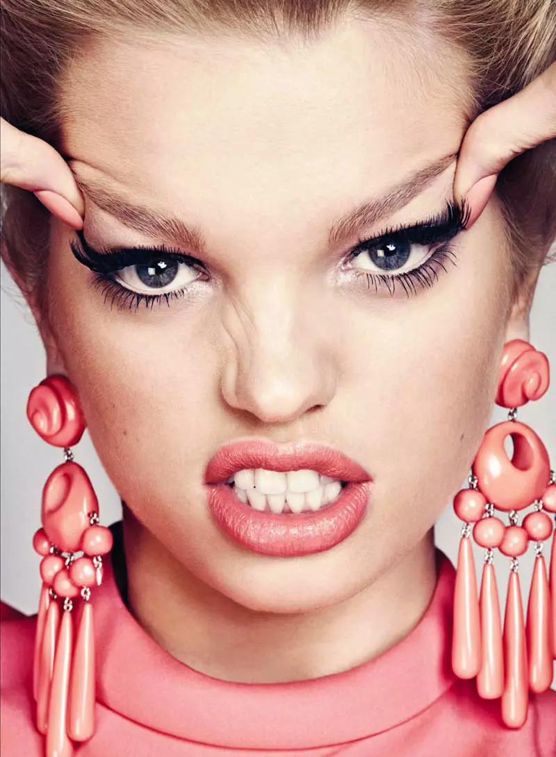 Daphne Groeneveld joacă în Harper's Bazaar Spania aprilie 2013 de Txema Yeste