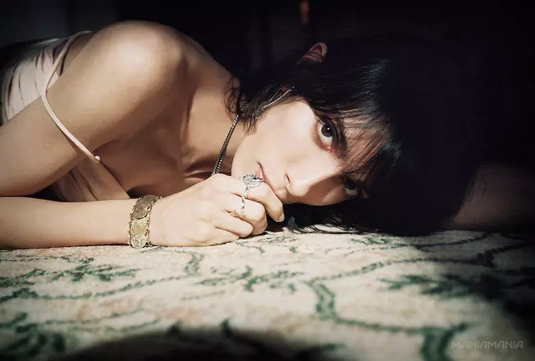 ManiaMania tërheq Jamie Bochert për të