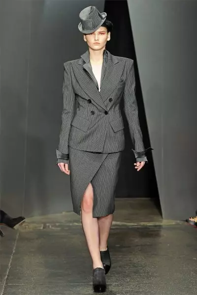 Donna Karan Fall 2012 | Wiki ya Mitindo ya New York