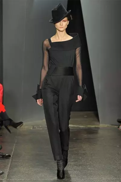 Donna Karan ragrag 2012 | New York Pantun Minggu