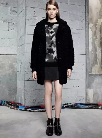 Օնդրիա Հարդինը նկարահանվել է Sandro Fall/Winter 2013 Lookbook-ի համար