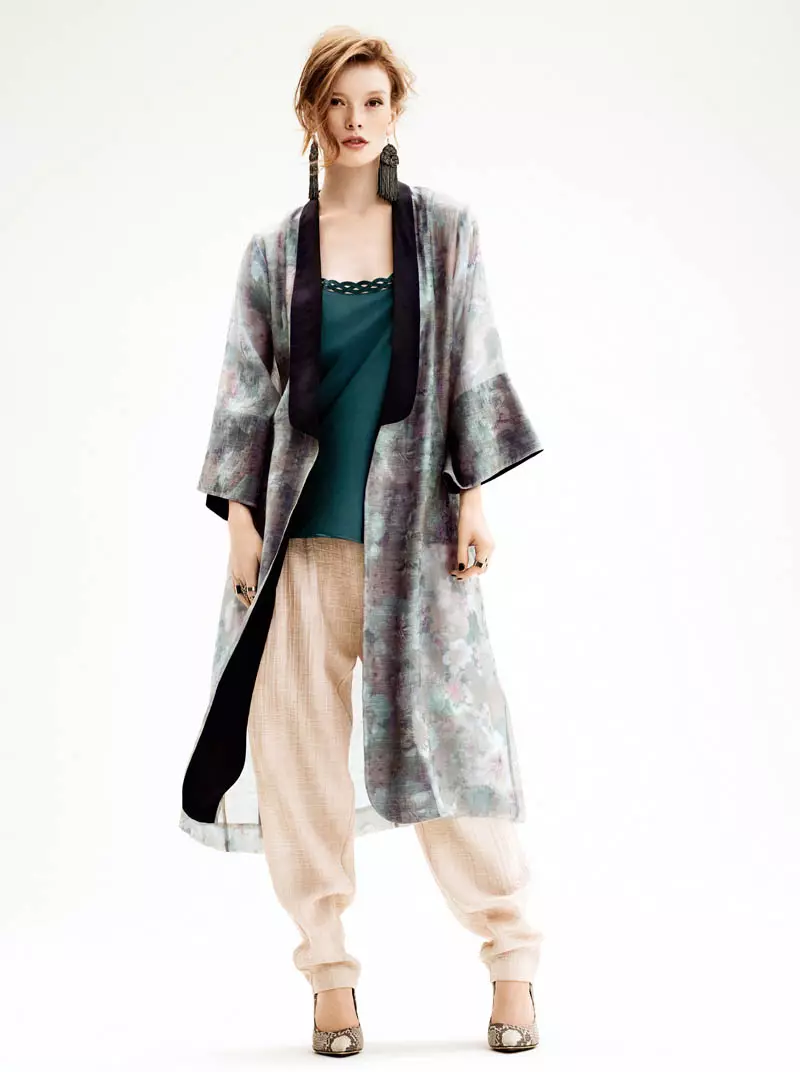 H&M notar Julia Hafstrom fyrir sumarið 2013 Lookbook