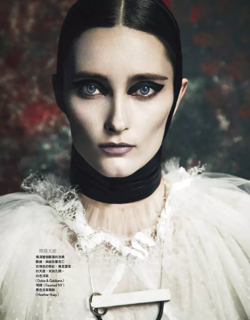 Is áilleacht Ghotach é Iekeliene Stange do Vogue Taiwan Feabhra 2013 le Yossi Michaeli