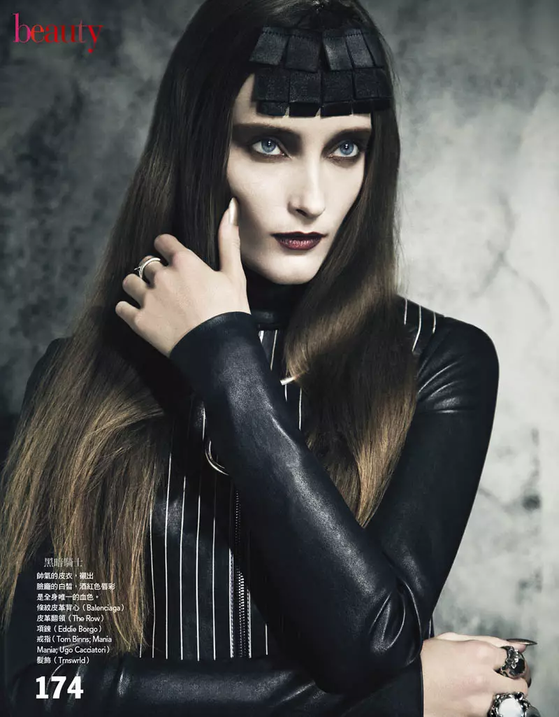 Iekeliene Stange shine Gothic Beauty don Vogue Taiwan Fabrairu 2013 na Yossi Michaeli