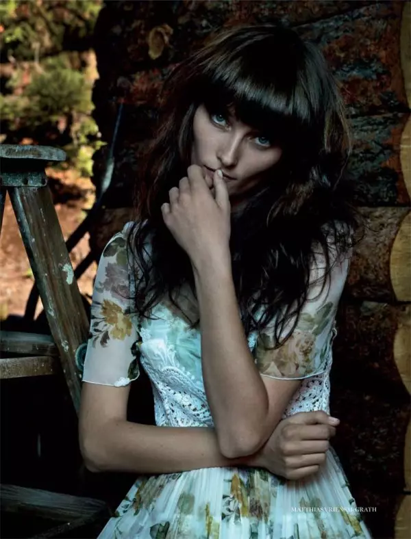 Iekeliene Stange ngu Matthias Vriens-McGrath for Elle UK March 2011