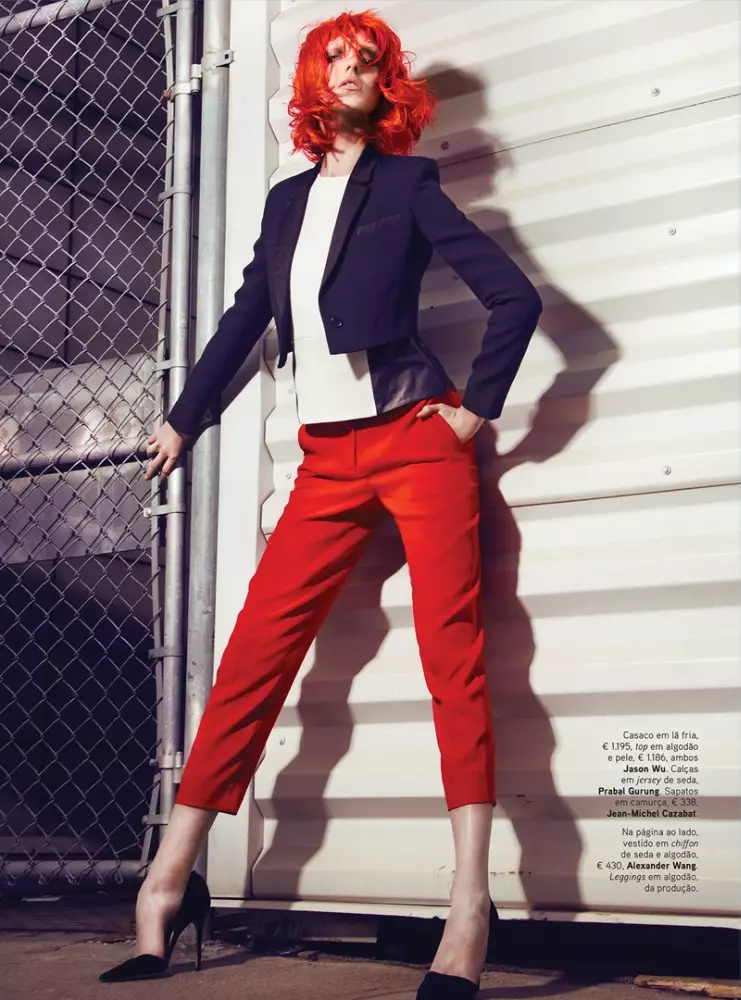 Iris Egbers är Black, White and Red All Over för Vogue Portugal av Kevin Sinclair