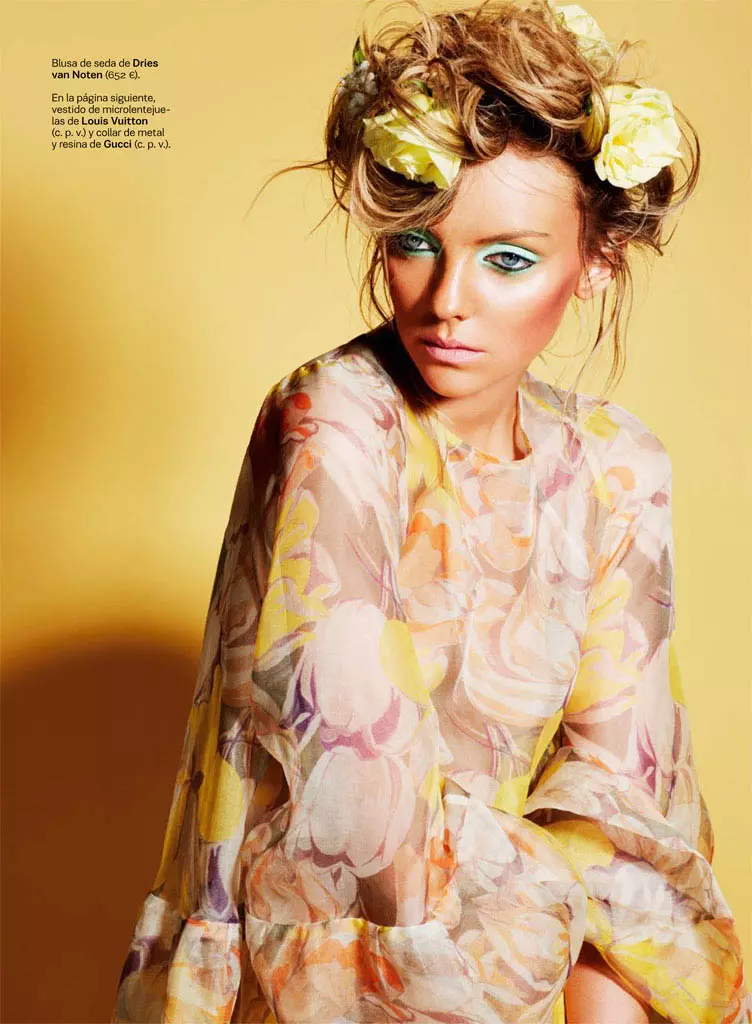 Heather Marks Gets Tropical foar David Roemer yn S Moda juny 2013