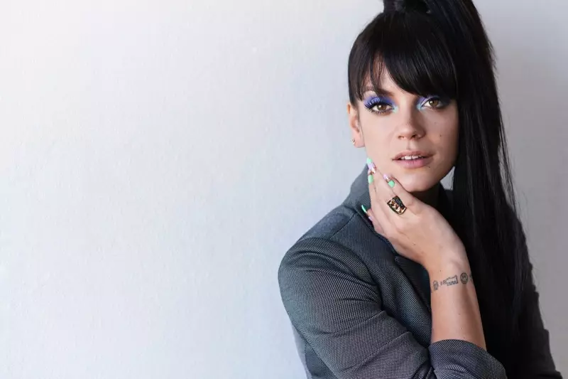 lily-allen-poto-némbak-2014-5