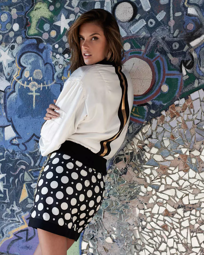 Alessandra Ambrosio is 'n Cali Girl vir S Moda Shoot deur Eric Guillemain