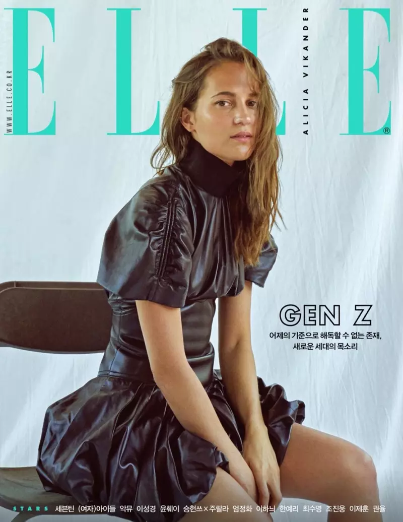 Alicia Vikander ar chlúdach ELLE Korea Samhain 2019