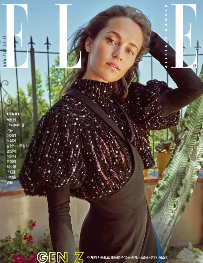 Актриса Алисия Викандер ELLE Korea 2019 жылдың қараша айындағы мұқабасында