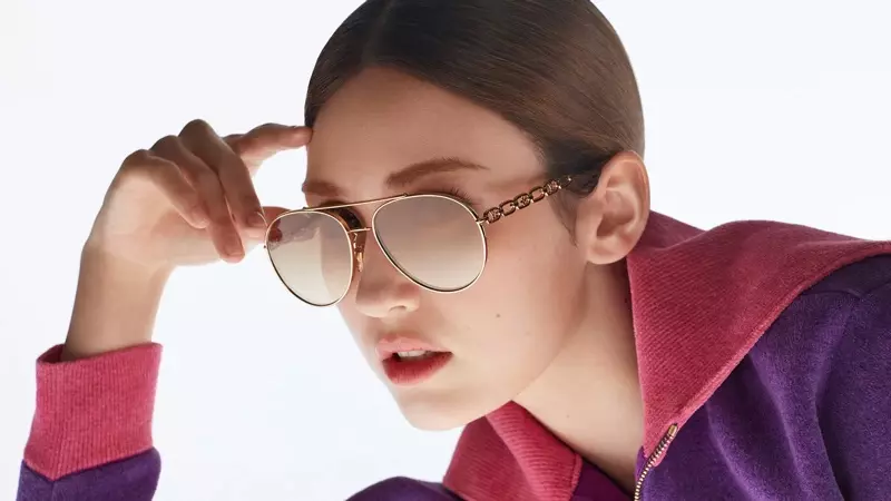 A Louis Vuitton bemutatta a 2021-es napszemüveg kampányt.