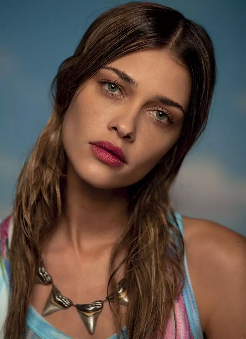 Ana Beatriz Barros นำแสดงใน Americana Spread สำหรับ Grey Magazine โดย Peppe Tortora