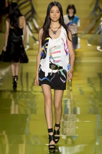 Versace Spring 2014 | مىلان مودا كىيىم ھەپتىلىكى