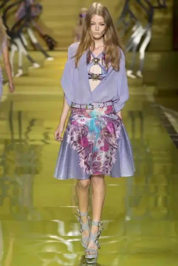 Versace mùa xuân 2014 | Tuần lễ thời trang Milan