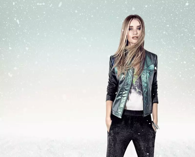 Rosie Huntington-Whiteley is een sneeuwschoonheid voor Animale's Winter 2013-campagne