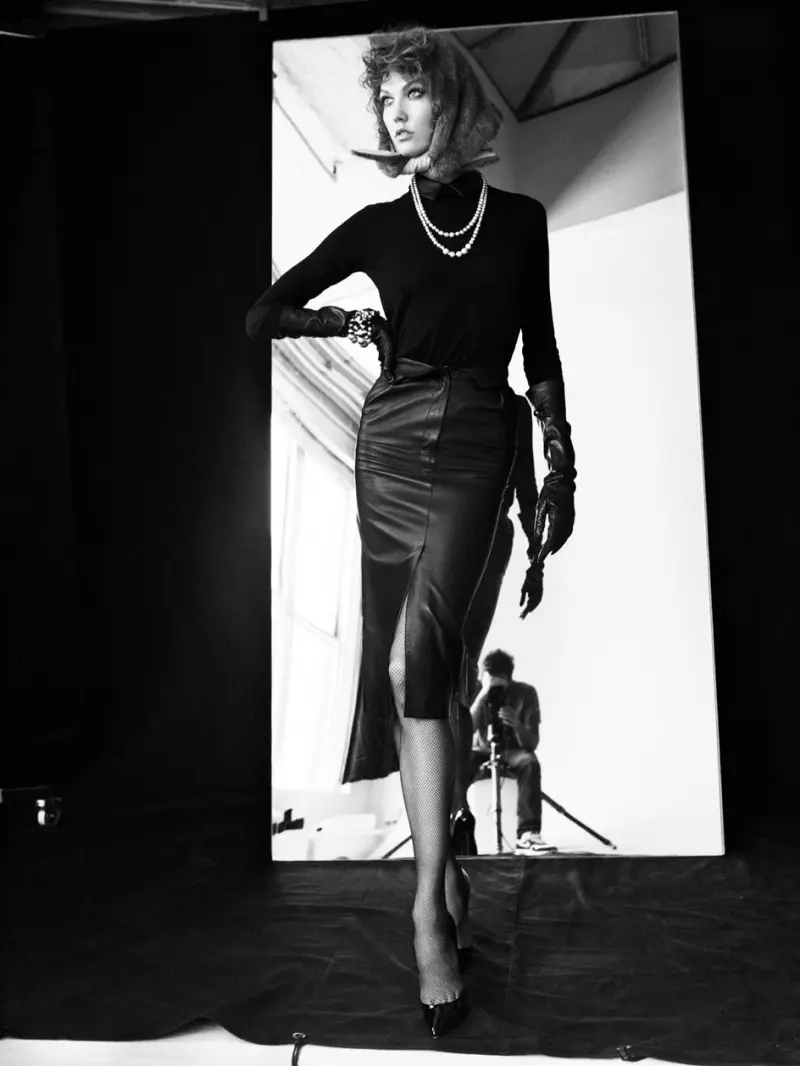 U-Karlie Kloss Stuns kumagazini we-Antidote Udutshulwa nguVictor Demarchelier