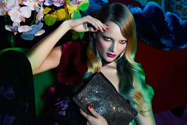 Ieva Laguna para sa Chateau Holiday 2011 Campaign ni Max Abadian