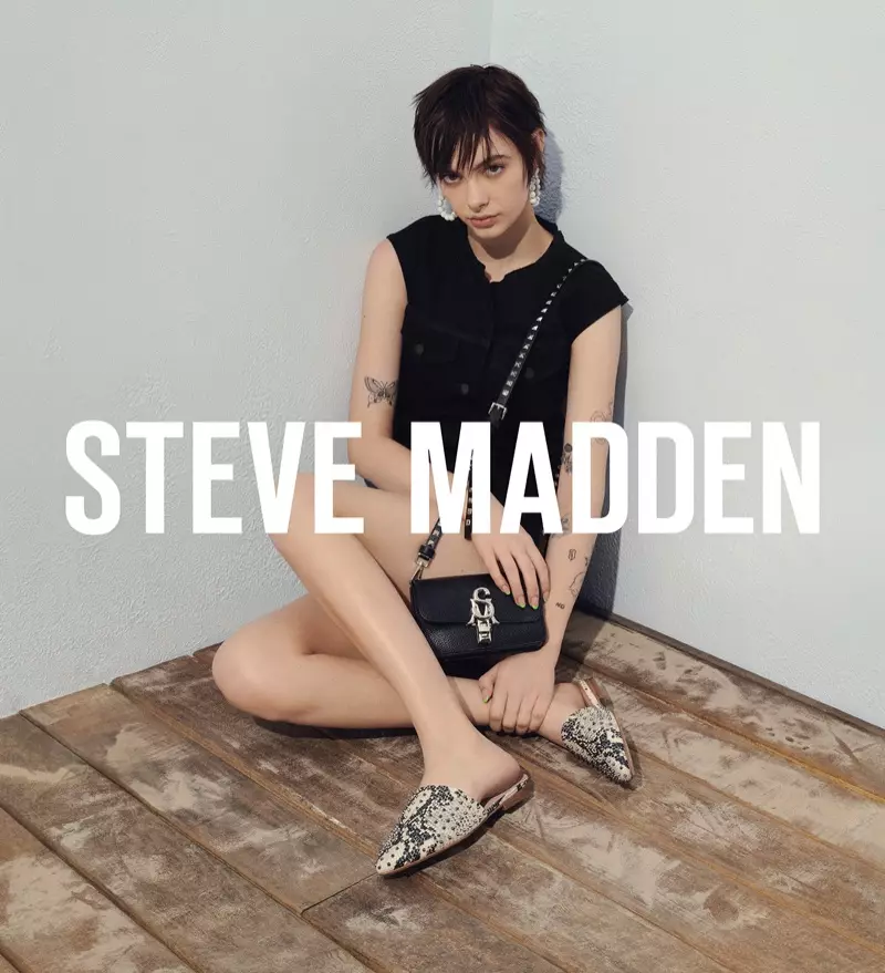 รองเท้าส้นเตี้ยโดดเด่นสำหรับแคมเปญ Steve Madden ฤดูร้อนปี 2019