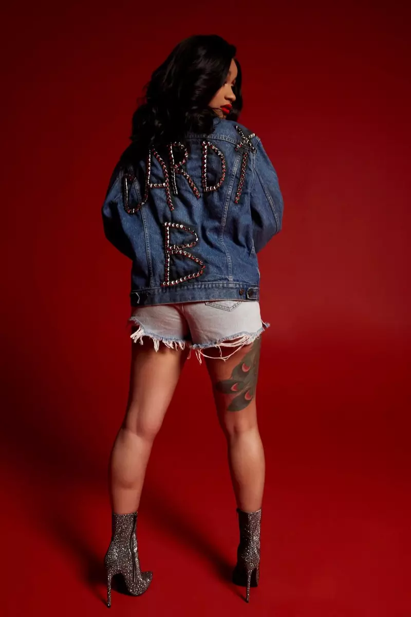 Cardi B llueix els botins de Steve Madden Wifey