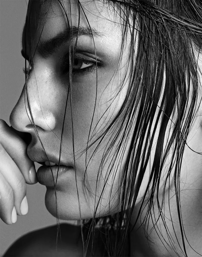 Alyssa Miller Smolders per Hong Jang Hyun in Singles Korea Feature