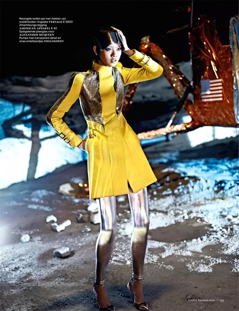 Grace Guozhi er en fremtidsvision i Vogue Holland september 2012 af Marc de Groot