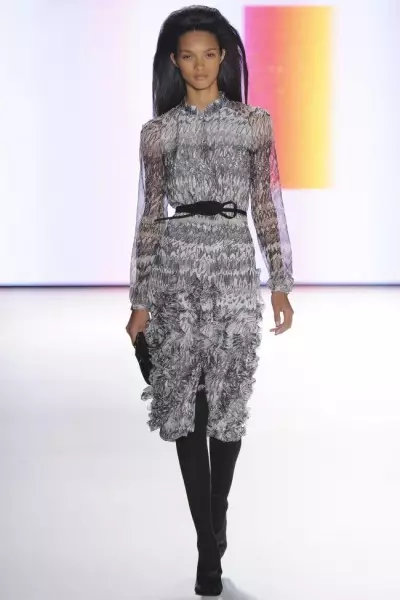 Carolina Herrera Fall 2012 | Wythnos Ffasiwn Efrog Newydd