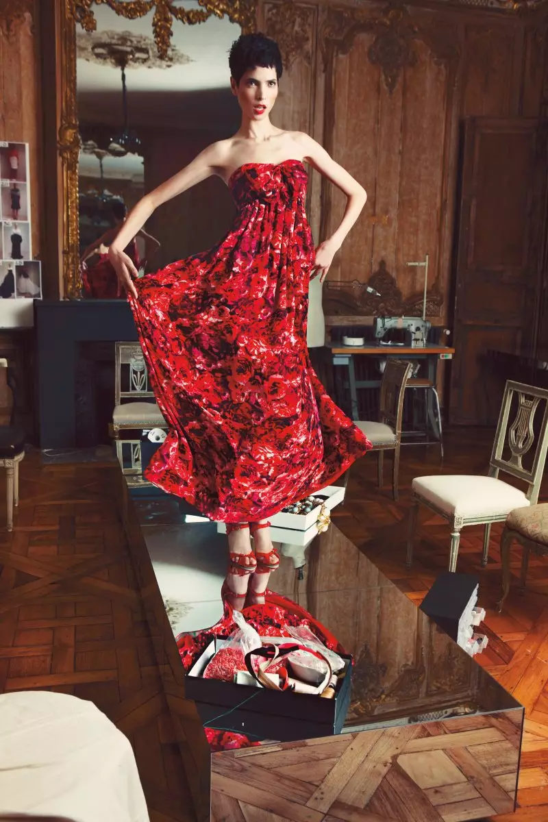 Sasha Pivovarova, Joan Smalls naHanaa Ben Abdesslem veGiambattista Valli veMacy's "Impulse" Campaign.